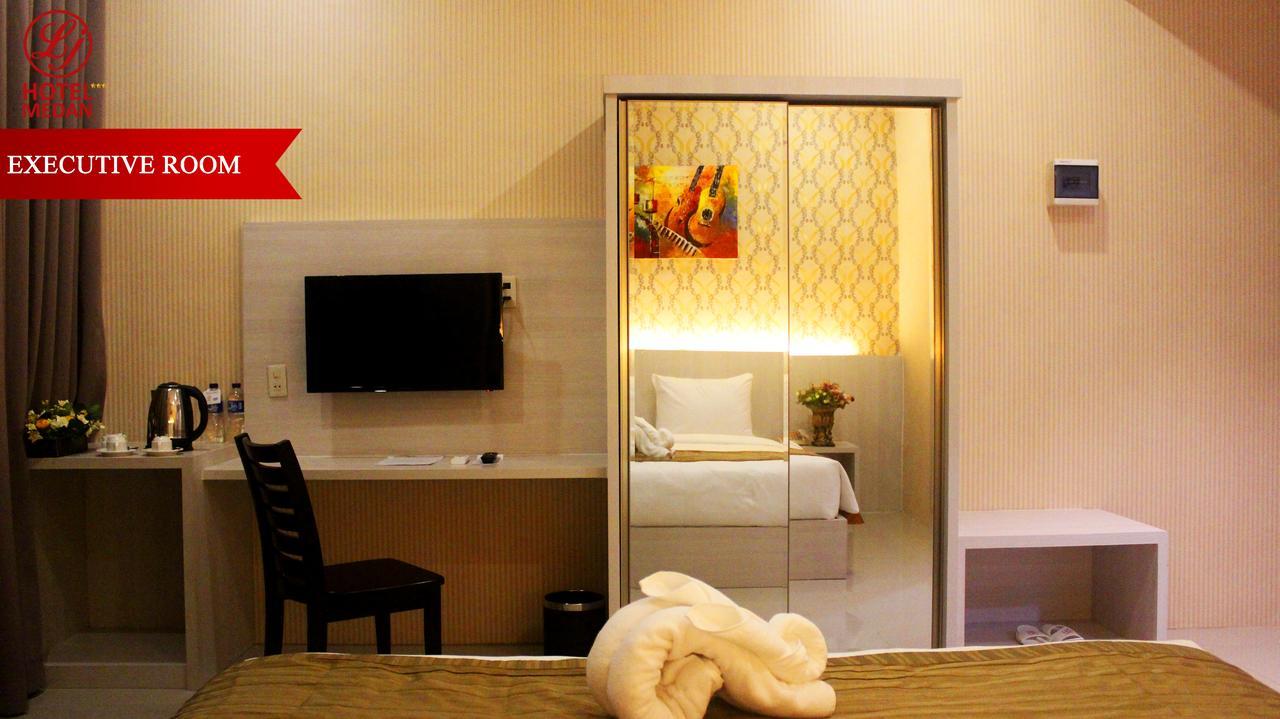 Lj Hotel メダン エクステリア 写真